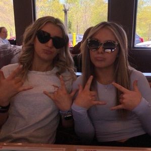 Meet your Posher, Lilly